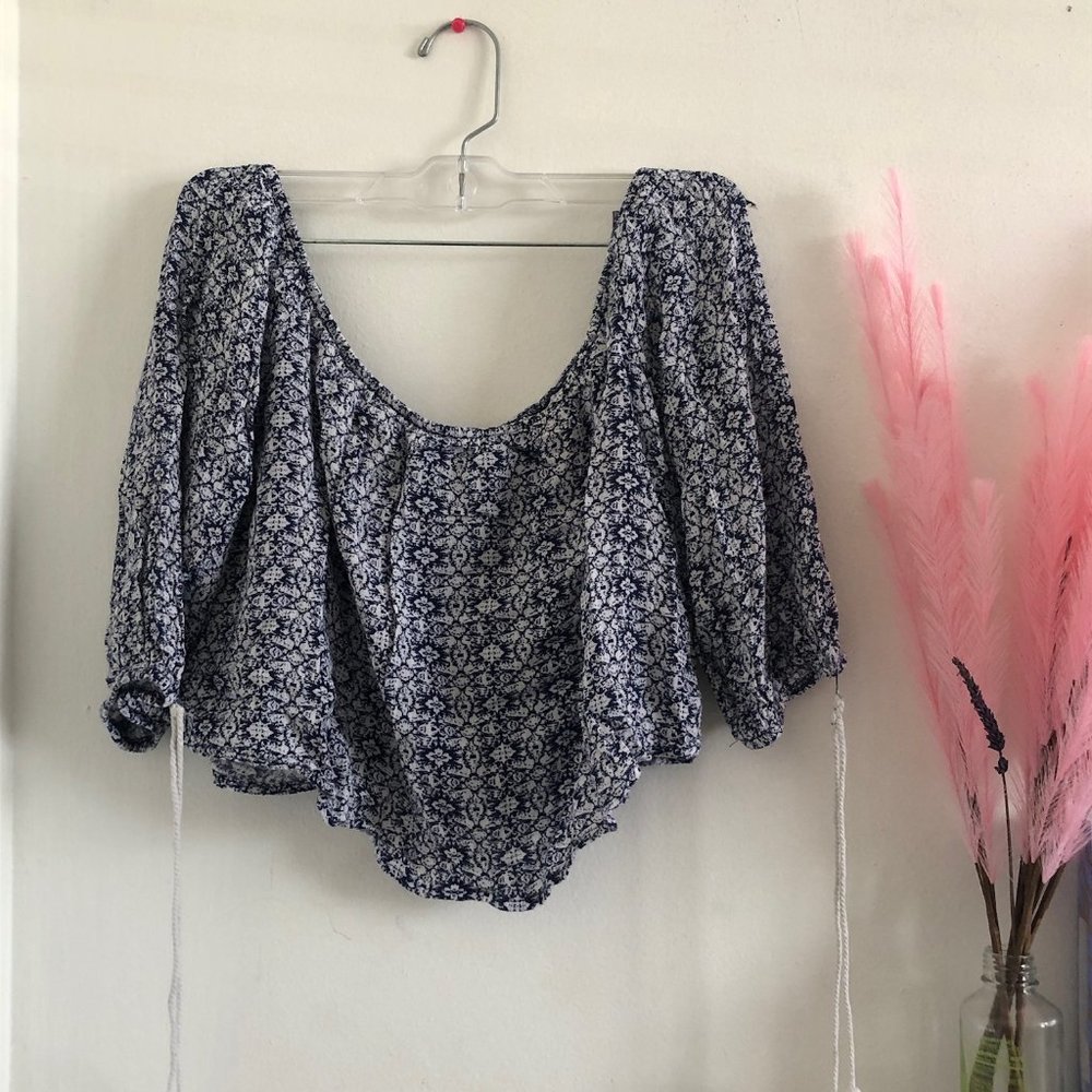 FOREVER 21 Off the Shoulder Patterned Top